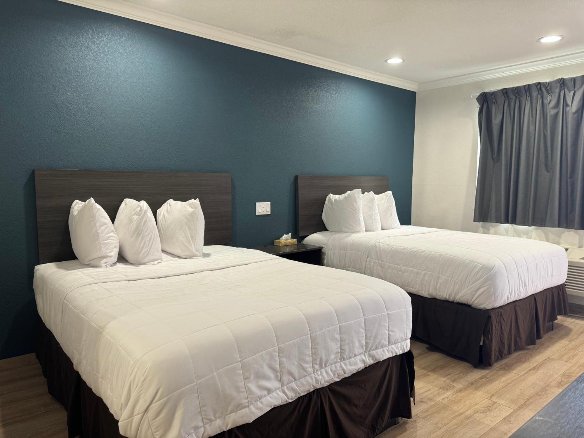 Baymont By Wyndham Bakersfield Hotel Kültér fotó